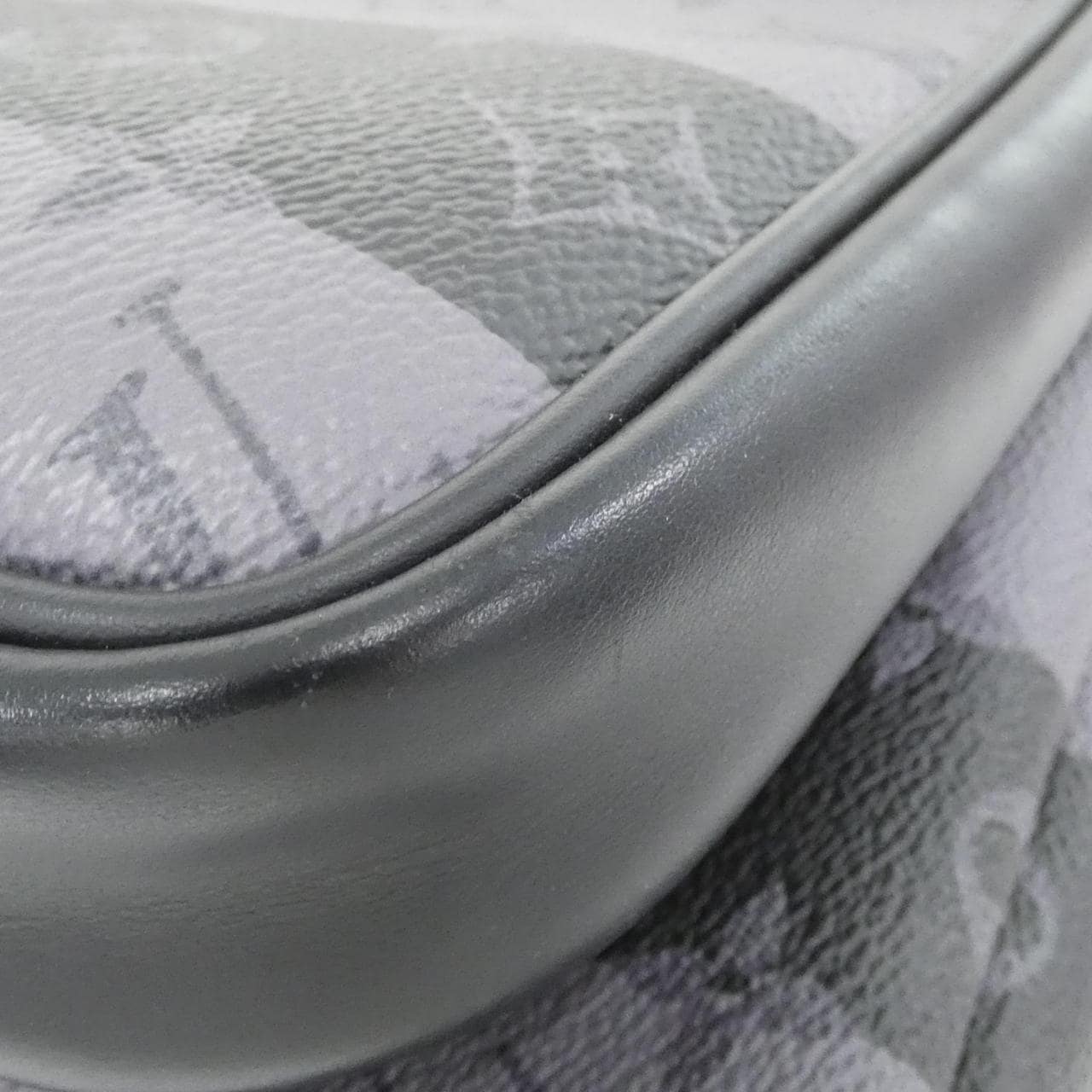 ルイヴィトン モノグラム ストライプ エクリプス(LVス モジュラー バックパック M45962 リュックサック