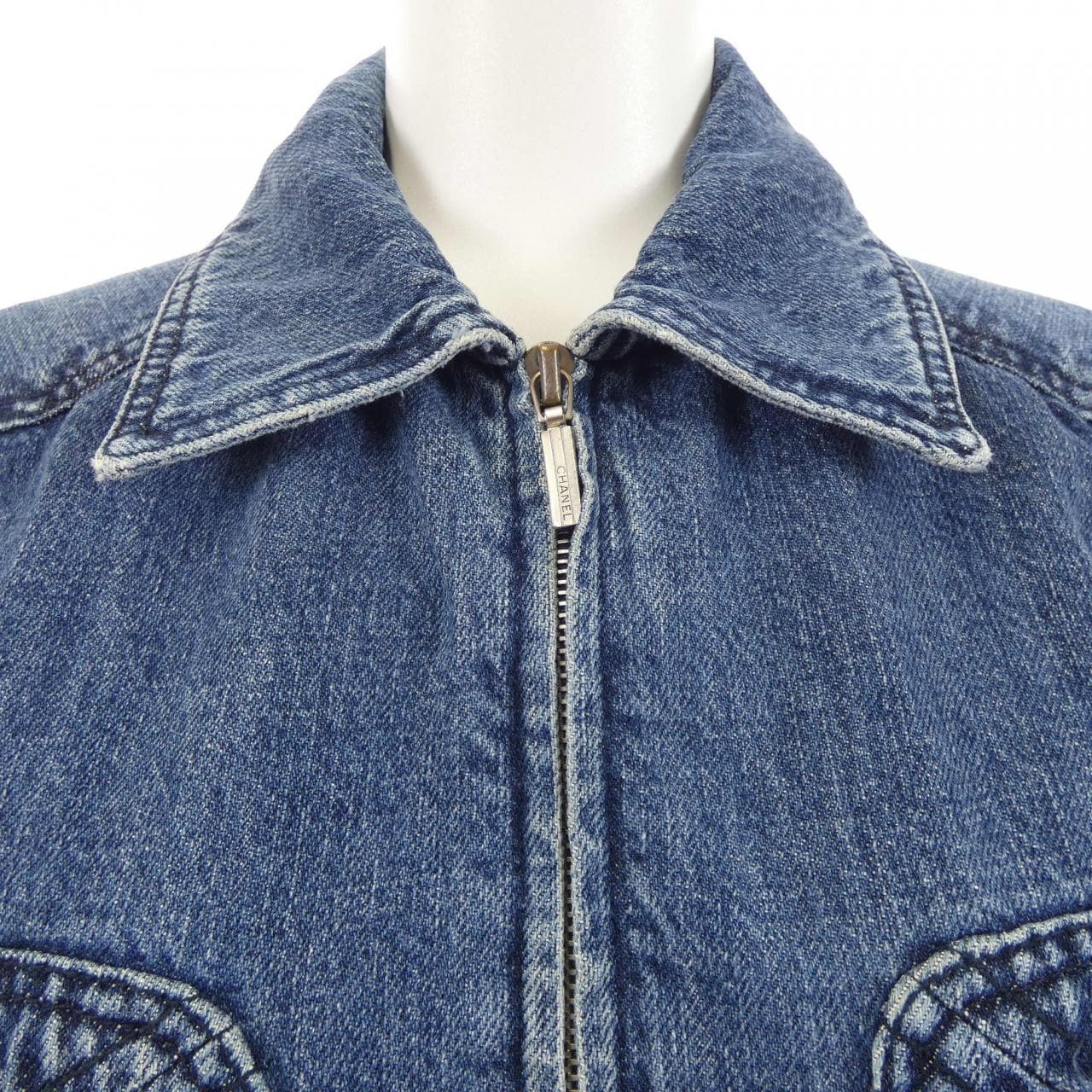 【ヴィンテージ】シャネル CHANEL IDENTFICATION P15973V08985 00A デニムジャケット
