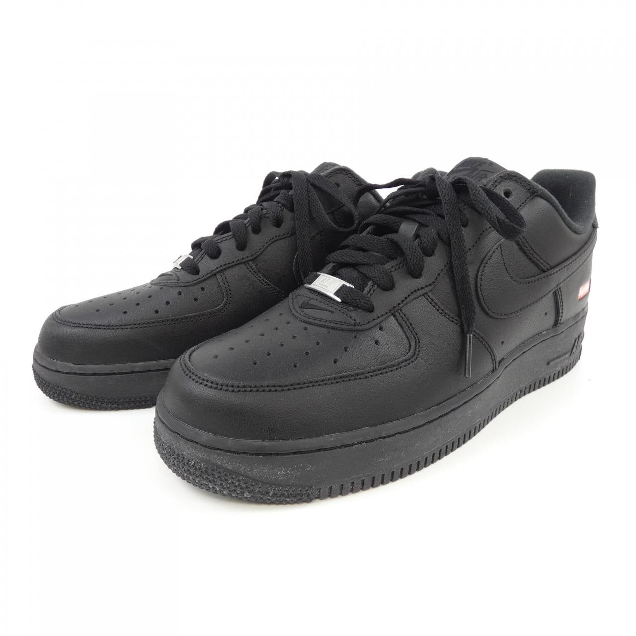 ナイキシュプリーム NIKE×SUPREME スニーカー
