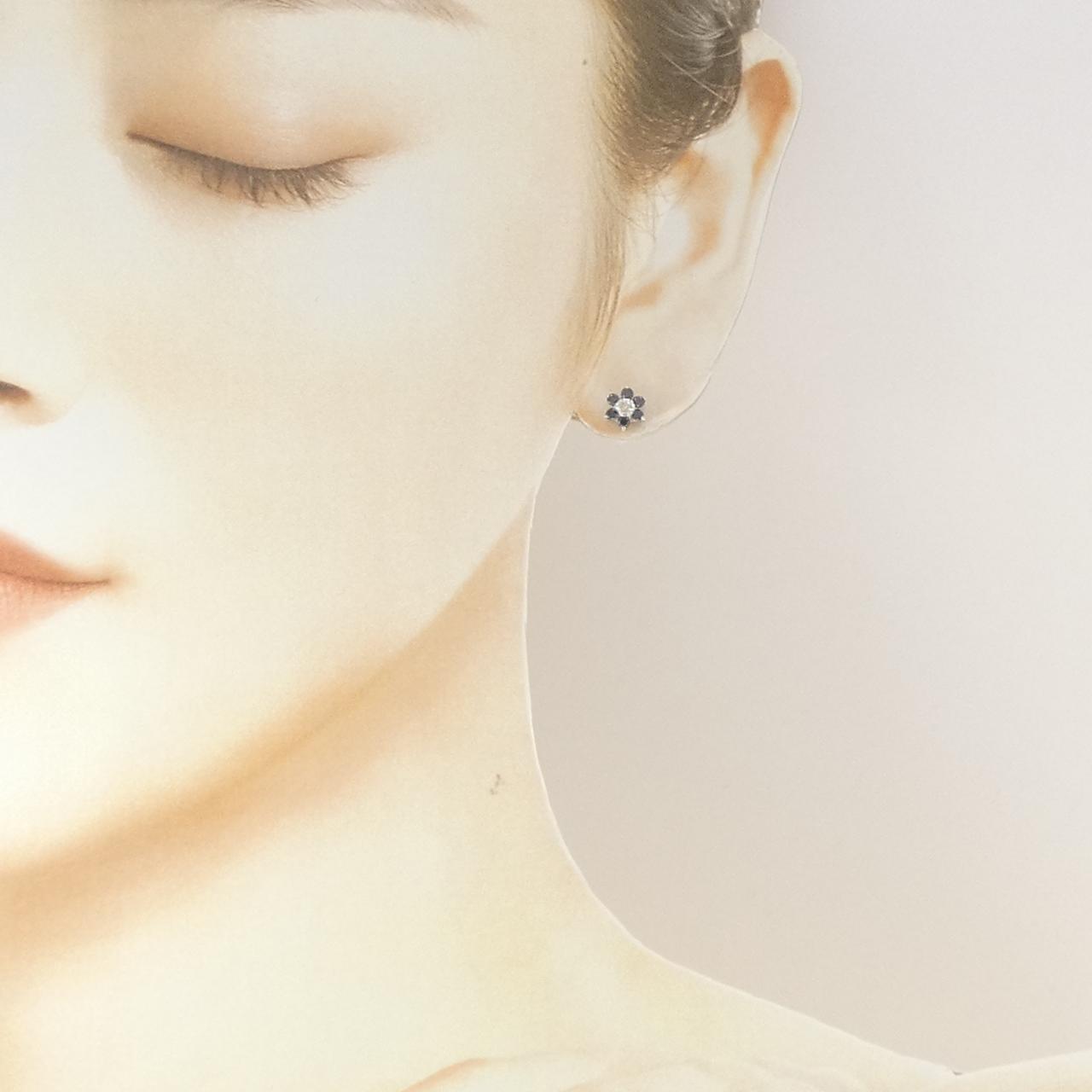 K10WG フラワー ダイヤモンド ピアス 0.40CT