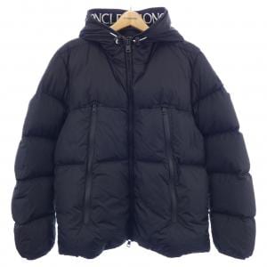 モンクレール MONCLER ダウンジャケット