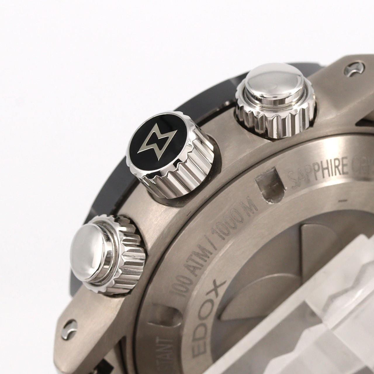 エドックス クロノオフショア1クロノグラフ TI 10242-TINM-NIN TI クォーツ