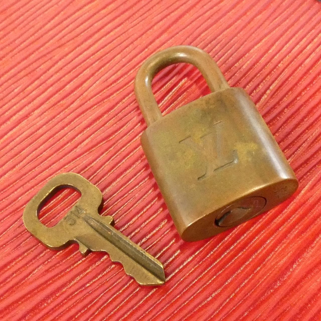 ルイヴィトン エピ キーポル 45cm M42977 ボストンバッグ