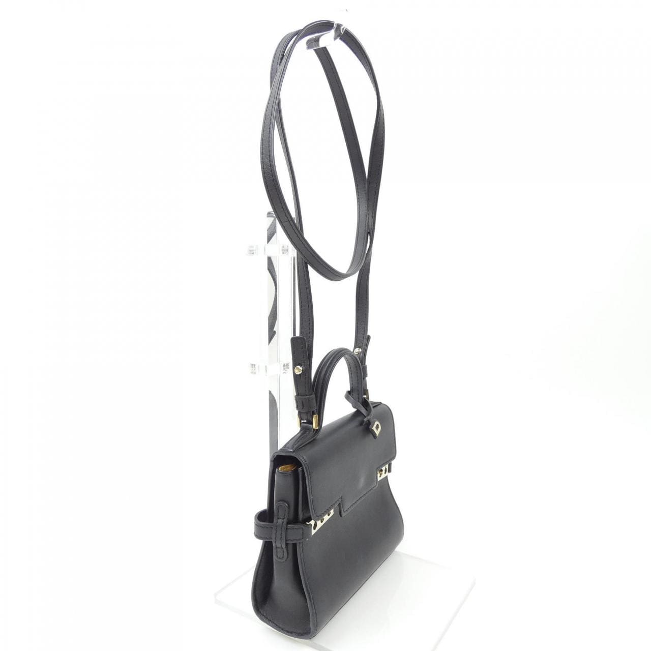德爾沃DELVAUX