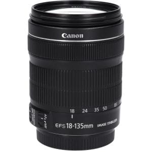 ＥＦ－Ｓ１８－１３５ｍｍ　Ｆ３．５－５．６ＩＳ　ＳＴＭ