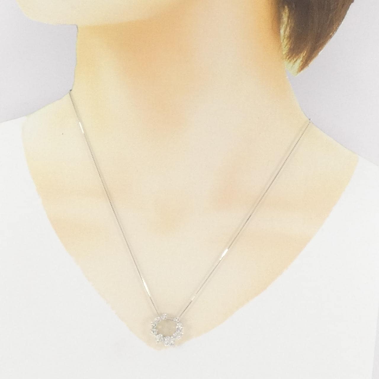 K18WG フラワー ダイヤモンド ネックレス 0.95CT