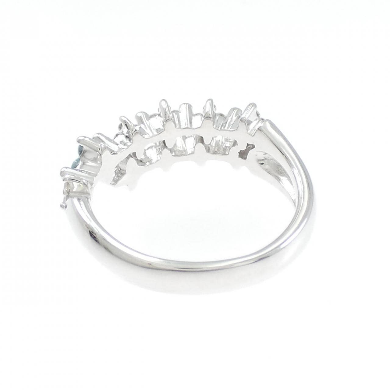 K18WG フラワー ダイヤモンド リング 0.34CT