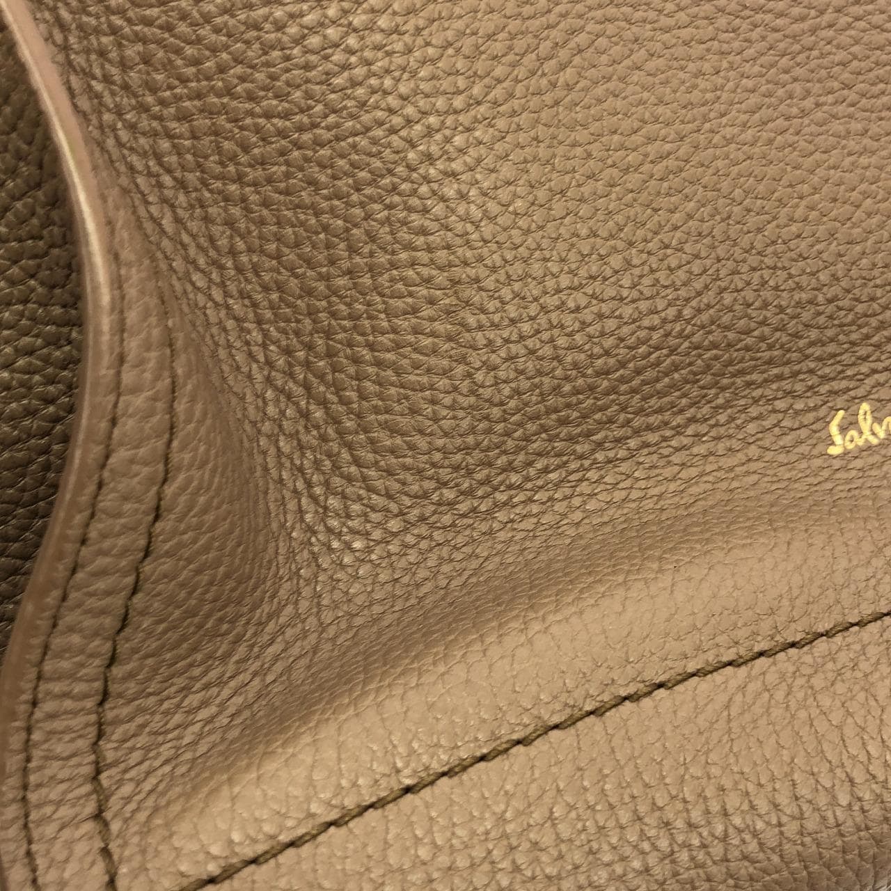 サルヴァトーレフェラガモ 21 F216 バッグ