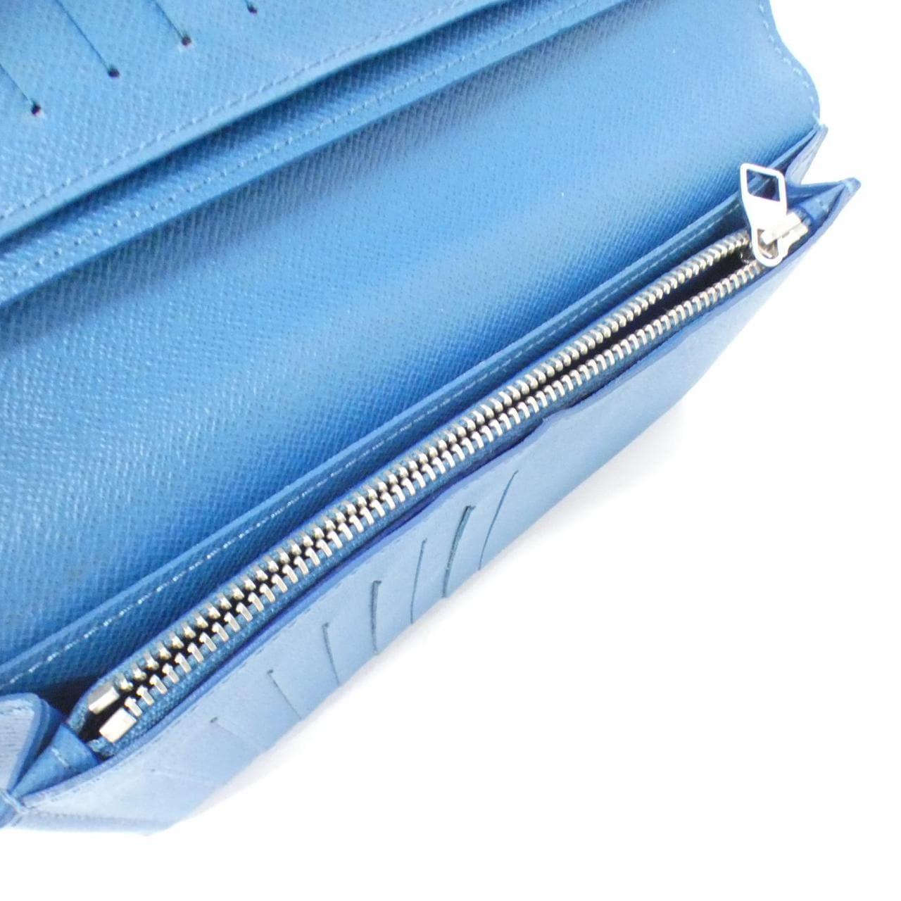 LOUIS VUITTON Taiga Portefeuille Brazza M32815 钱包