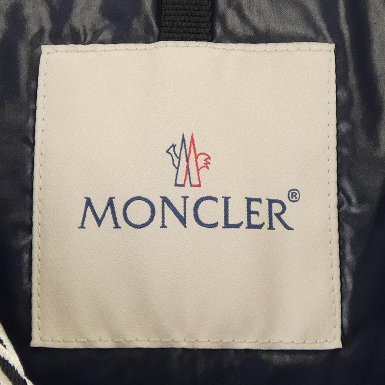 モンクレール MONCLER ダウンジャケット