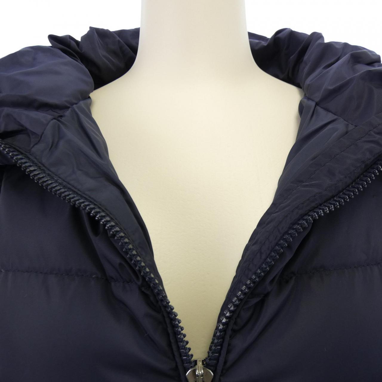 モンクレール MONCLER AVOCETTE ダウンジャケット