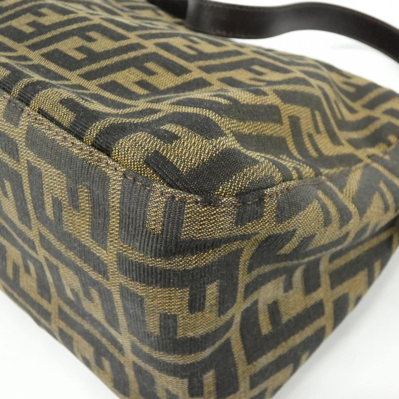 【ヴィンテージ】フェンディ マンマ バゲット 26325 ショルダーバッグ