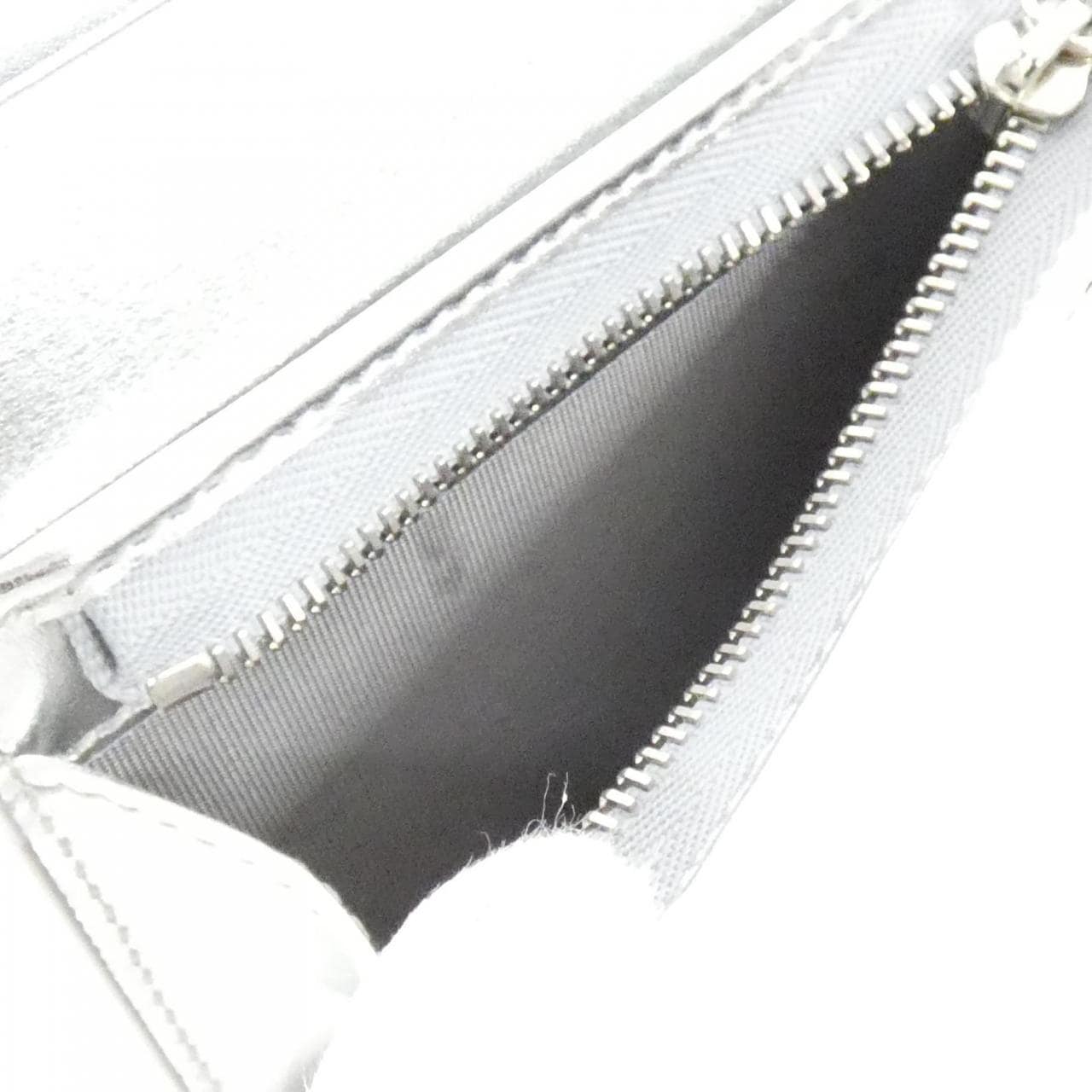 グッチ GG EMBLEM 820692 FAFGH 財布