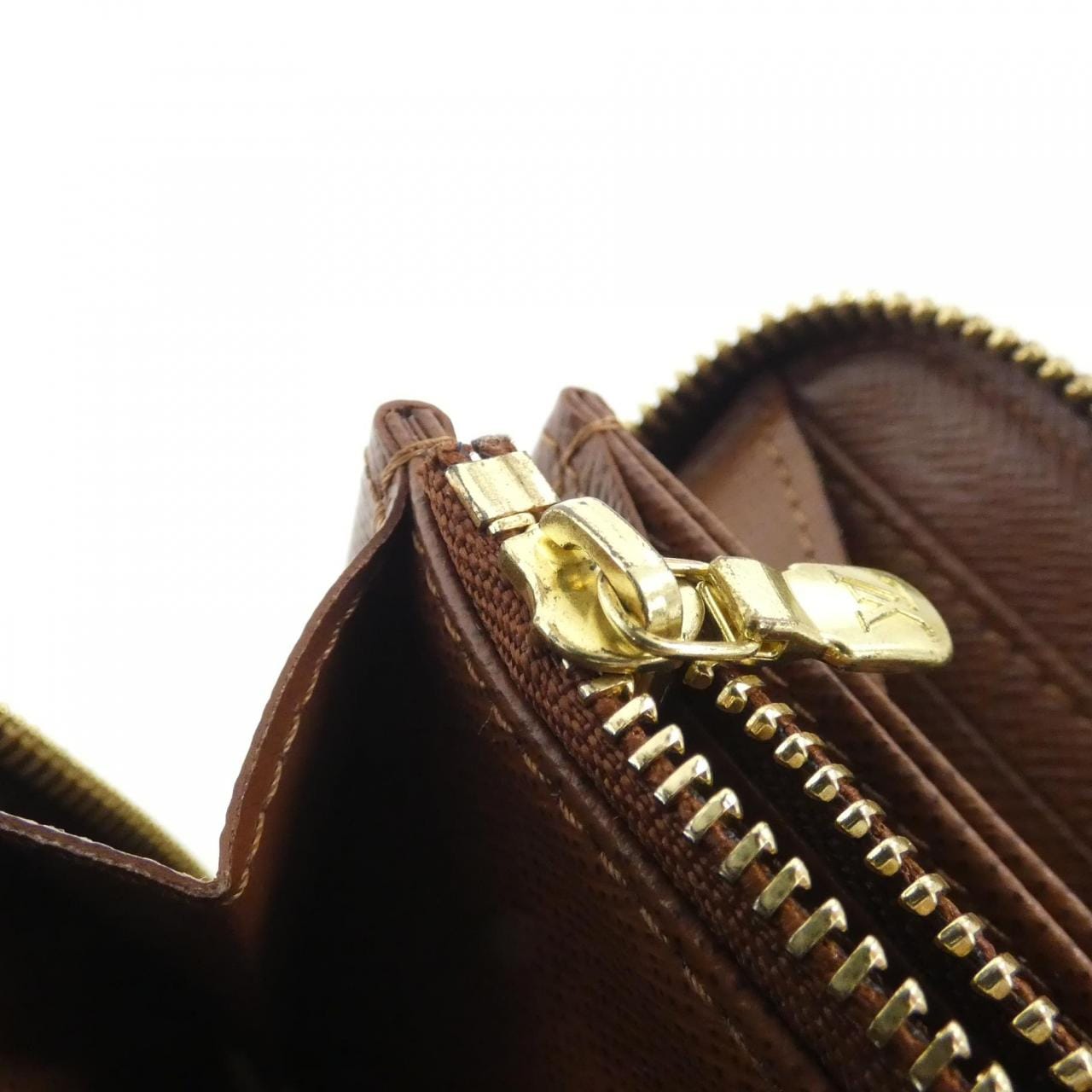 ルイヴィトン モノグラム ジッピー ウォレット M42616 財布