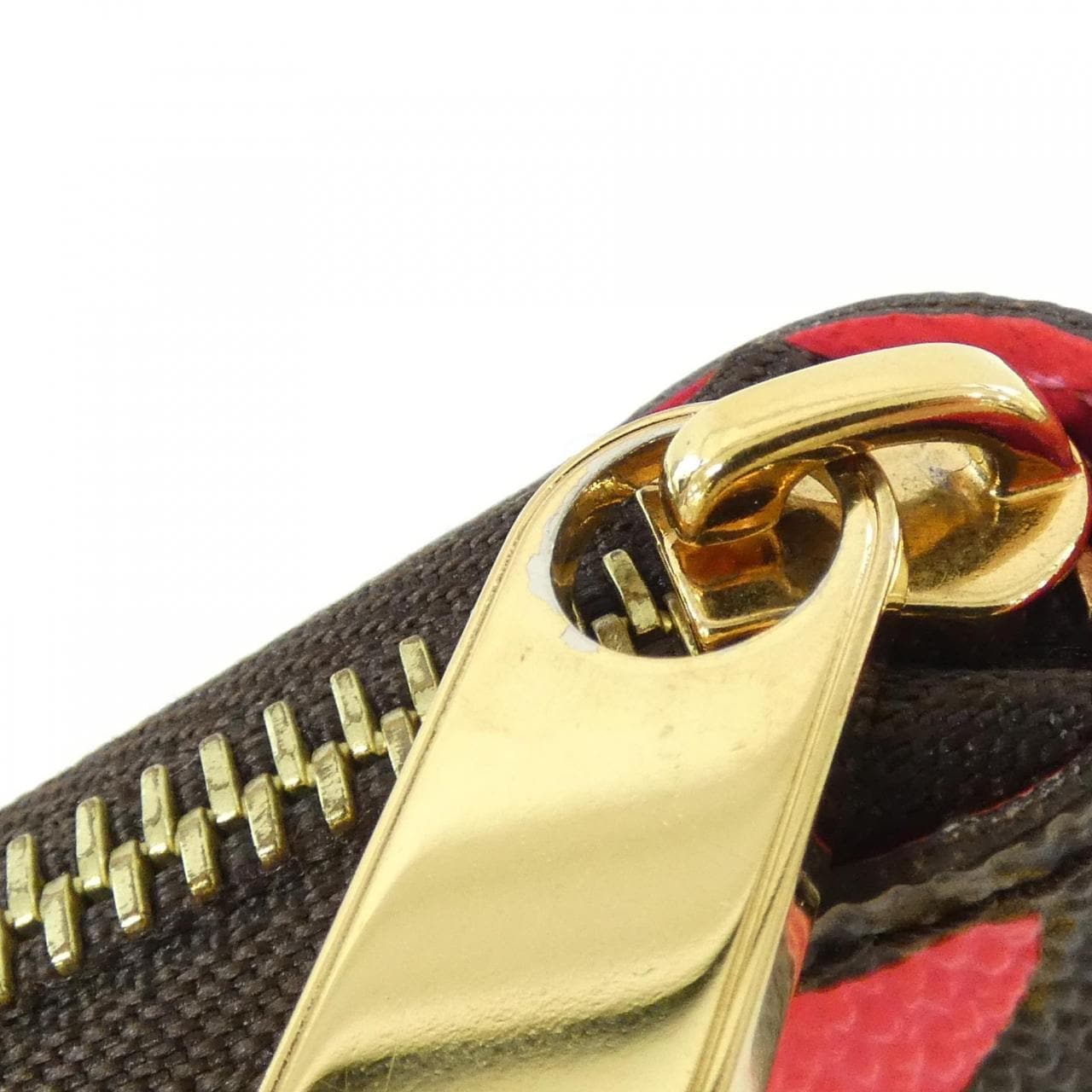 ルイヴィトン モノグラム グラフィティ(スティーブンスフ ジッピー ウォレット M93710 財布