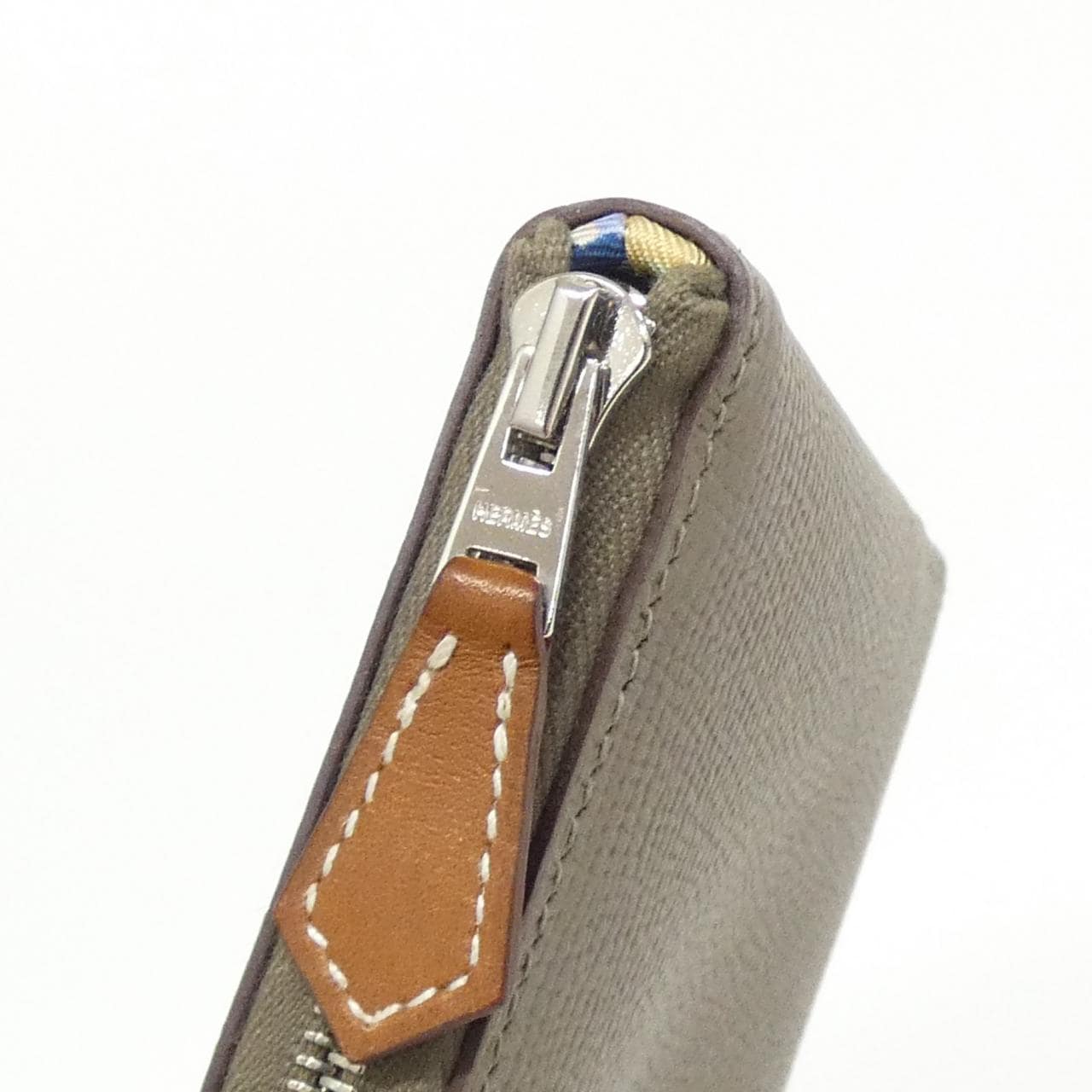 エルメス EN LIBERTE シルク イン コンパクト 084266CK 財布