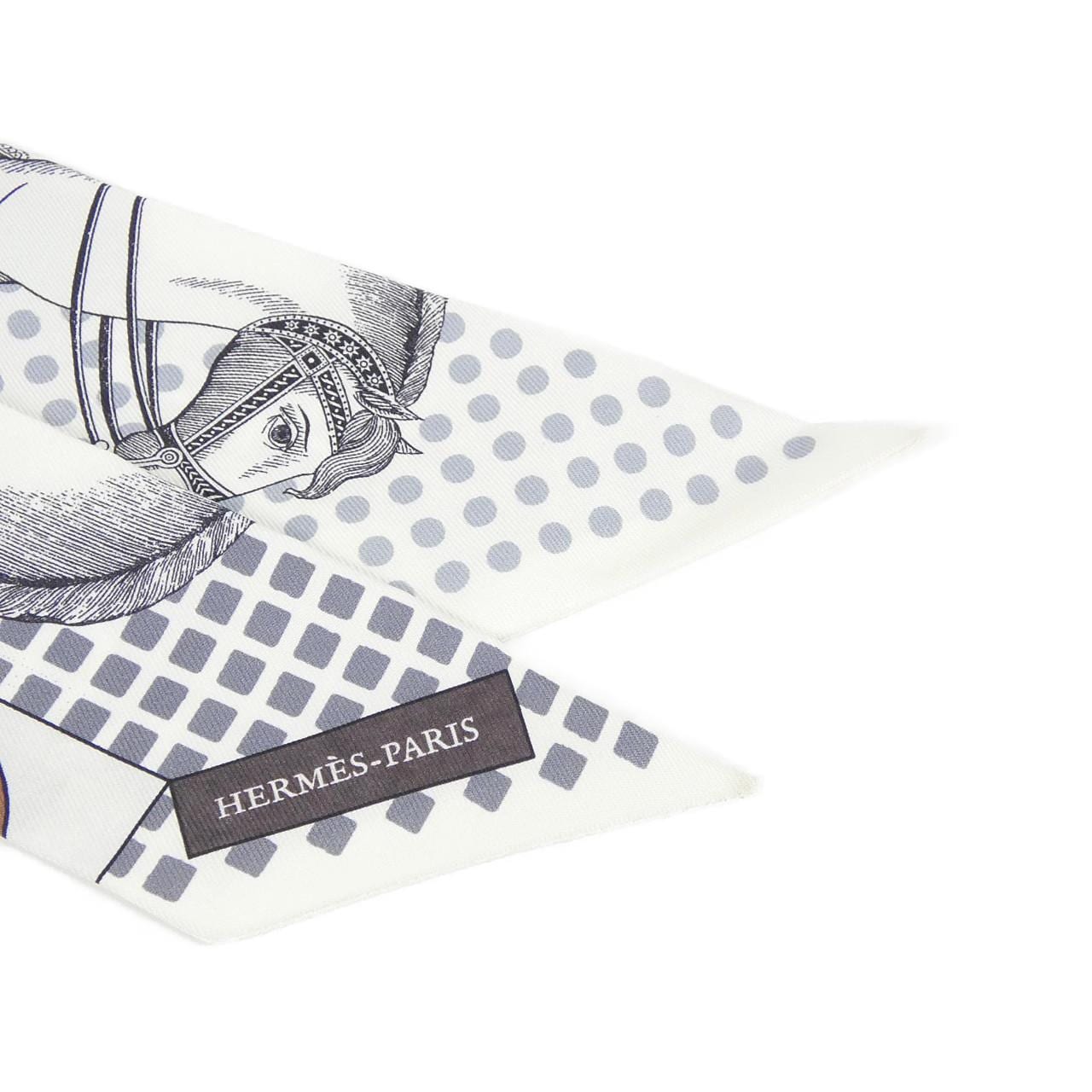 エルメス CAVALIER EN FORMES ツイリー 064008S スカーフ