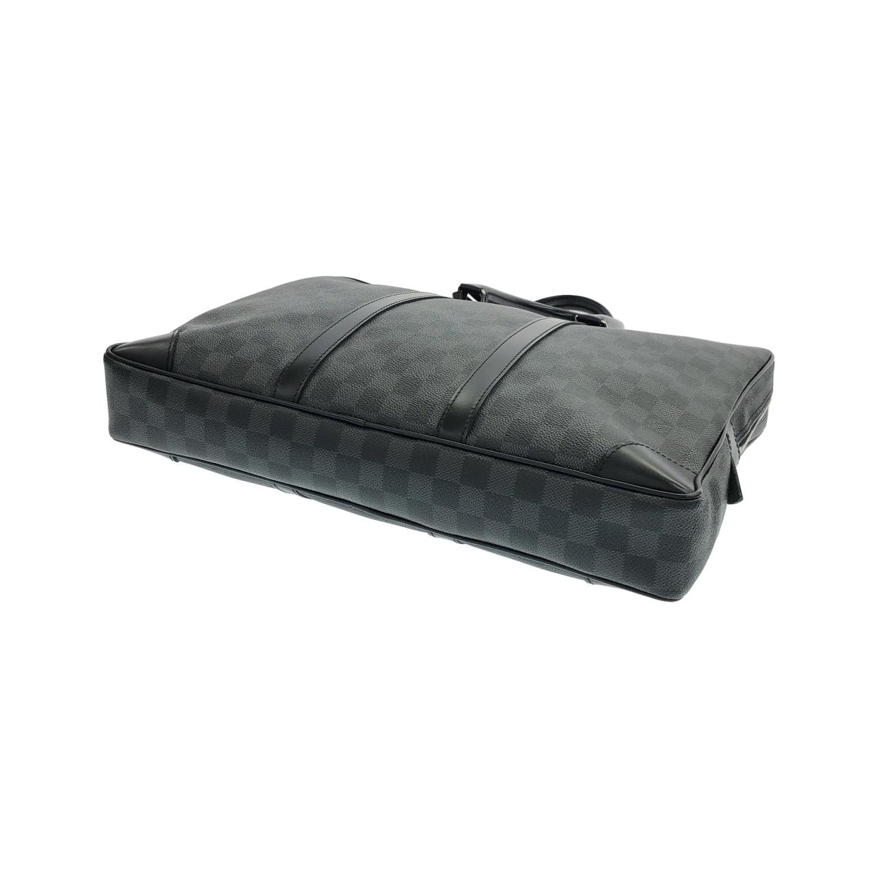 ルイヴィトン ダミエ グラフィット ポルト ドキュマン ヴォワヤージュ N41125 バッグ