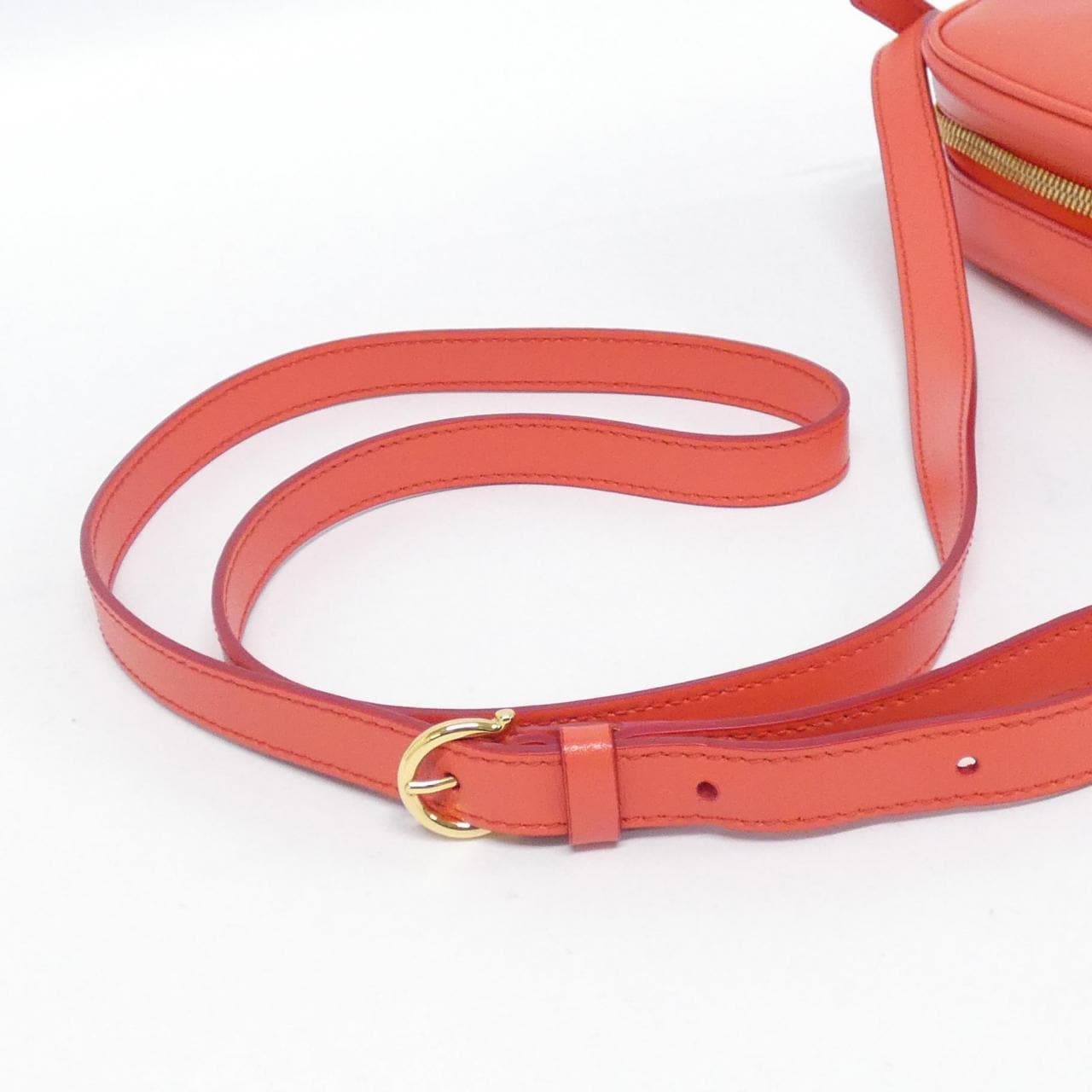 サルヴァトーレフェラガモ CITY 21 H006 ショルダーバッグ