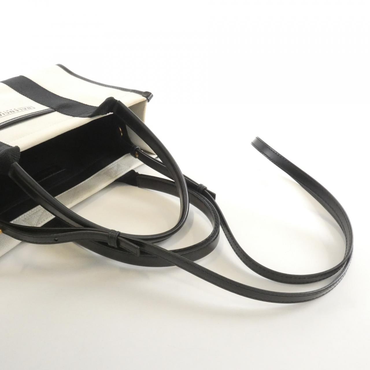 バレンシアガ ハードウェア トート 671402 2HHAM バッグ