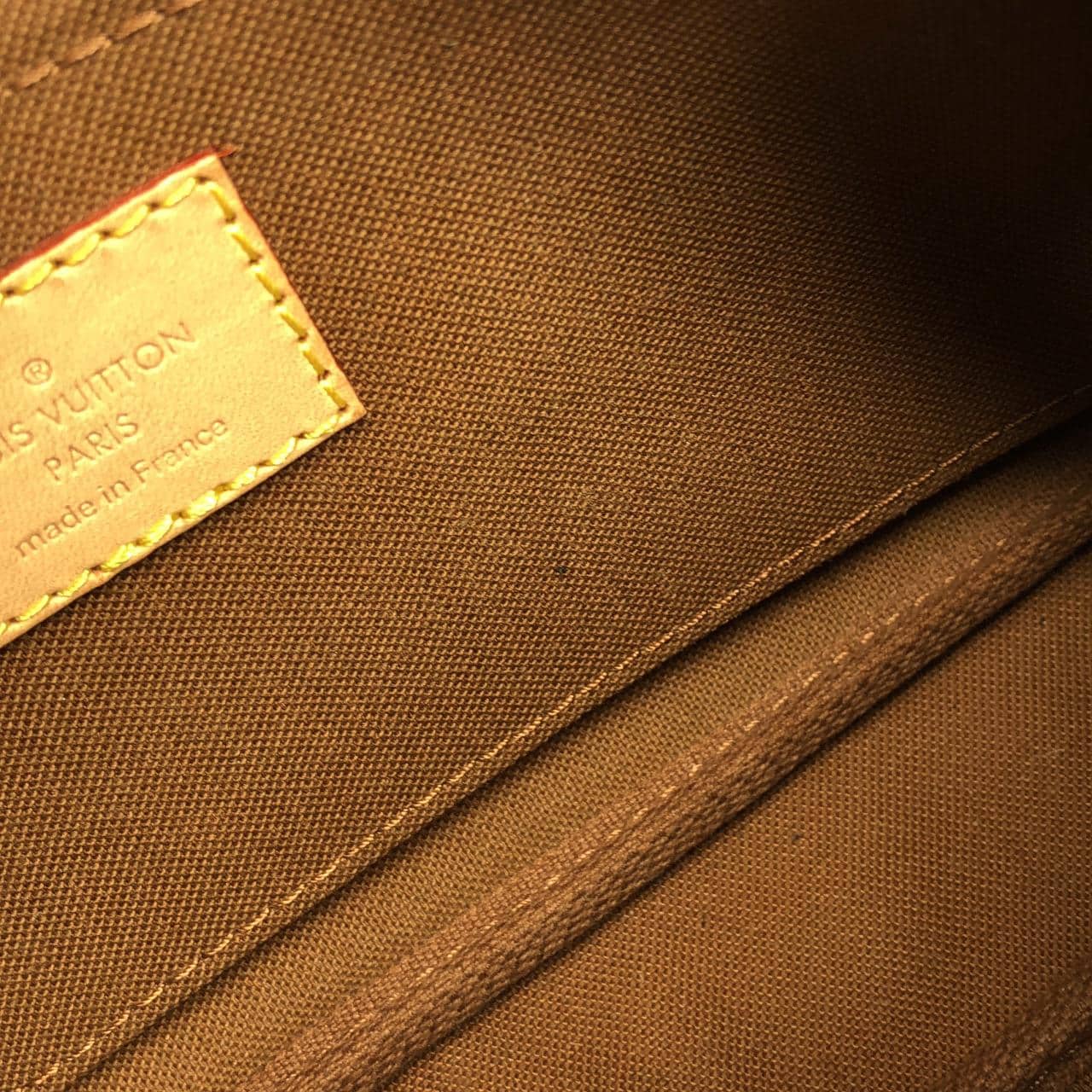 ルイヴィトン モノグラム ミュルティ ポシェット アクセソワール M44813 ショルダーバッグ