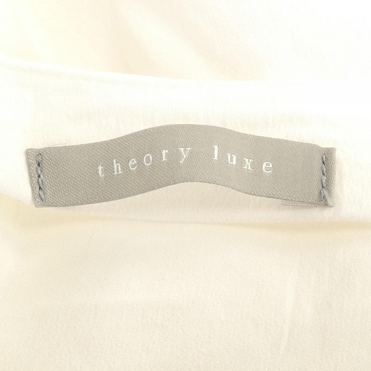 セオリーリュクス Theory luxe トップス