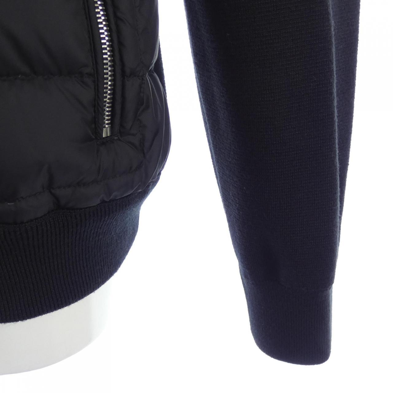 モンクレール MONCLER ダウンジャケット