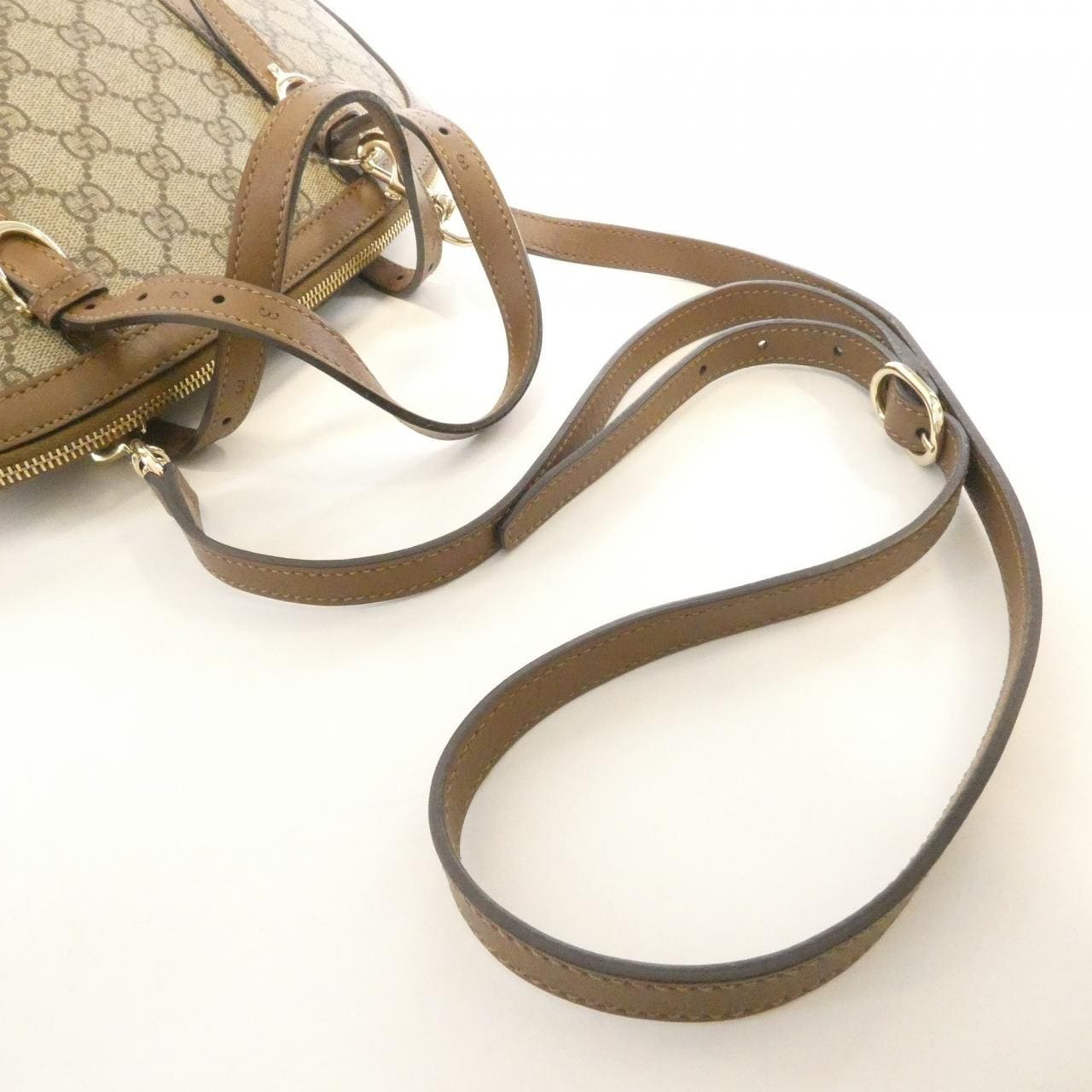 グッチ 309617 KGD6G バッグ