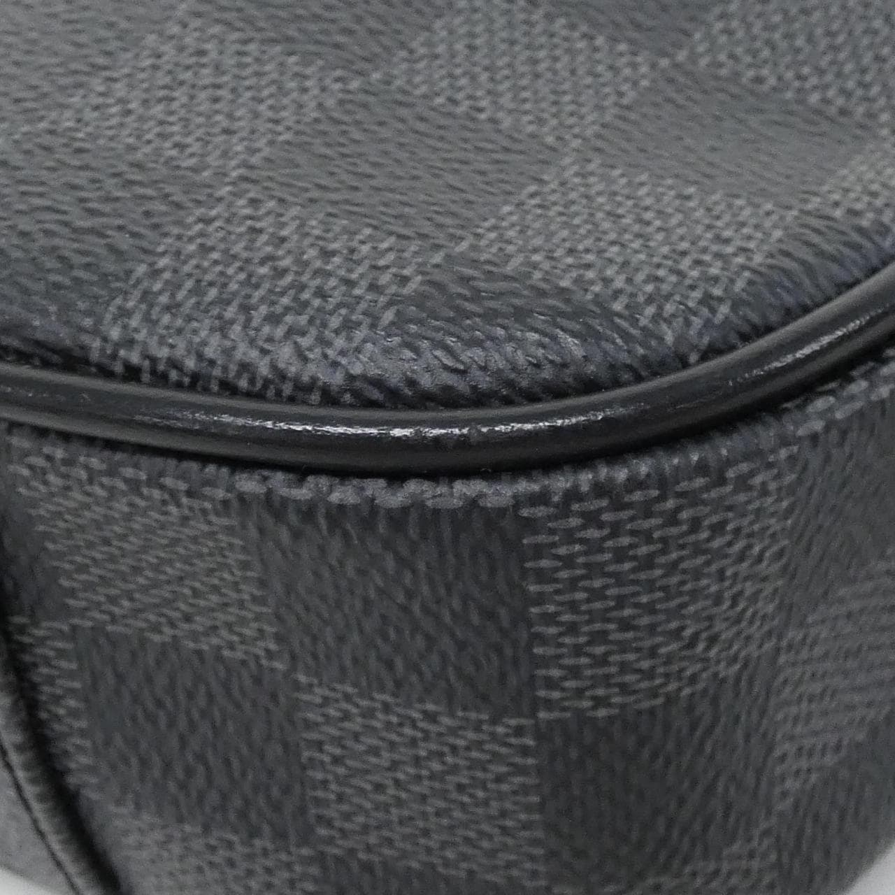 ルイヴィトン ダミエ グラフィット アンブレール N41289 ショルダーバッグ