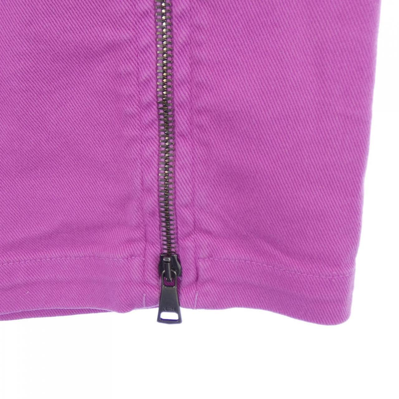 ヌメロヴェントゥーノ N°21 スカート