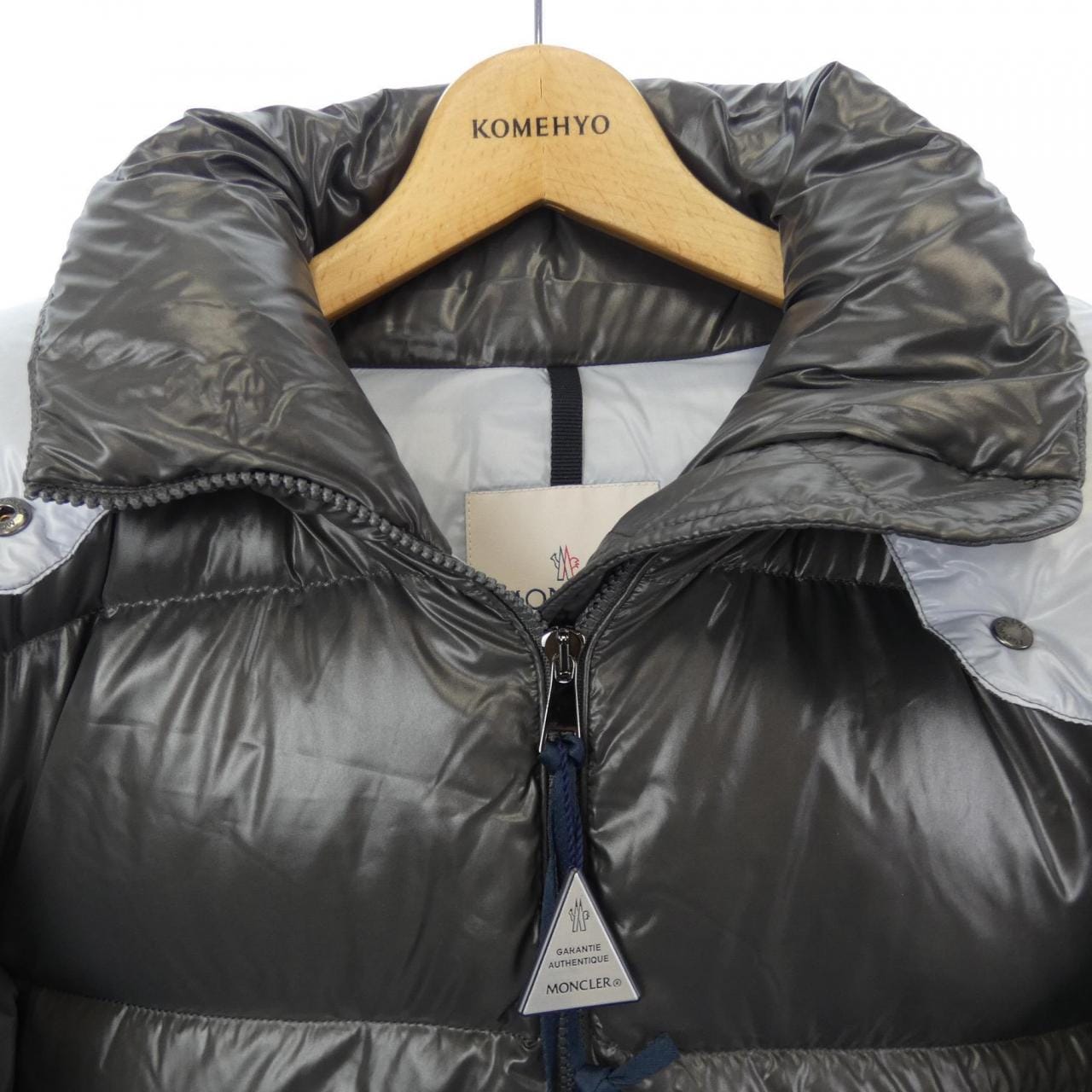 モンクレール MONCLER ダウンジャケット