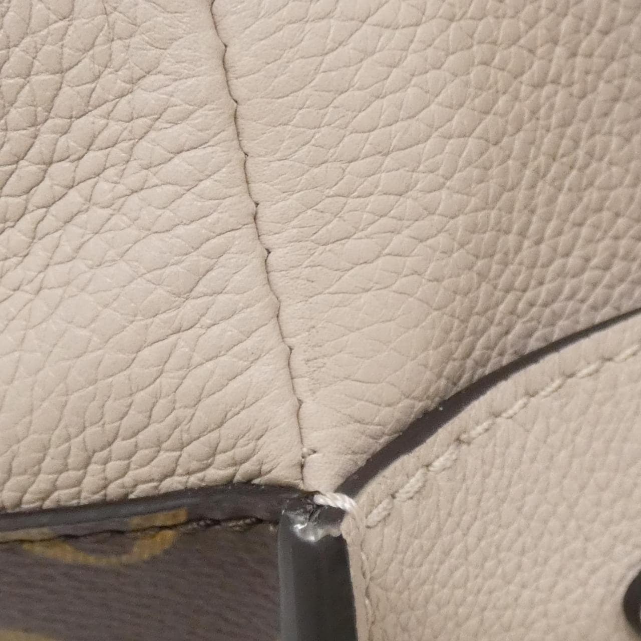 LOUIS VUITTON On My Side PM M57729 Bag