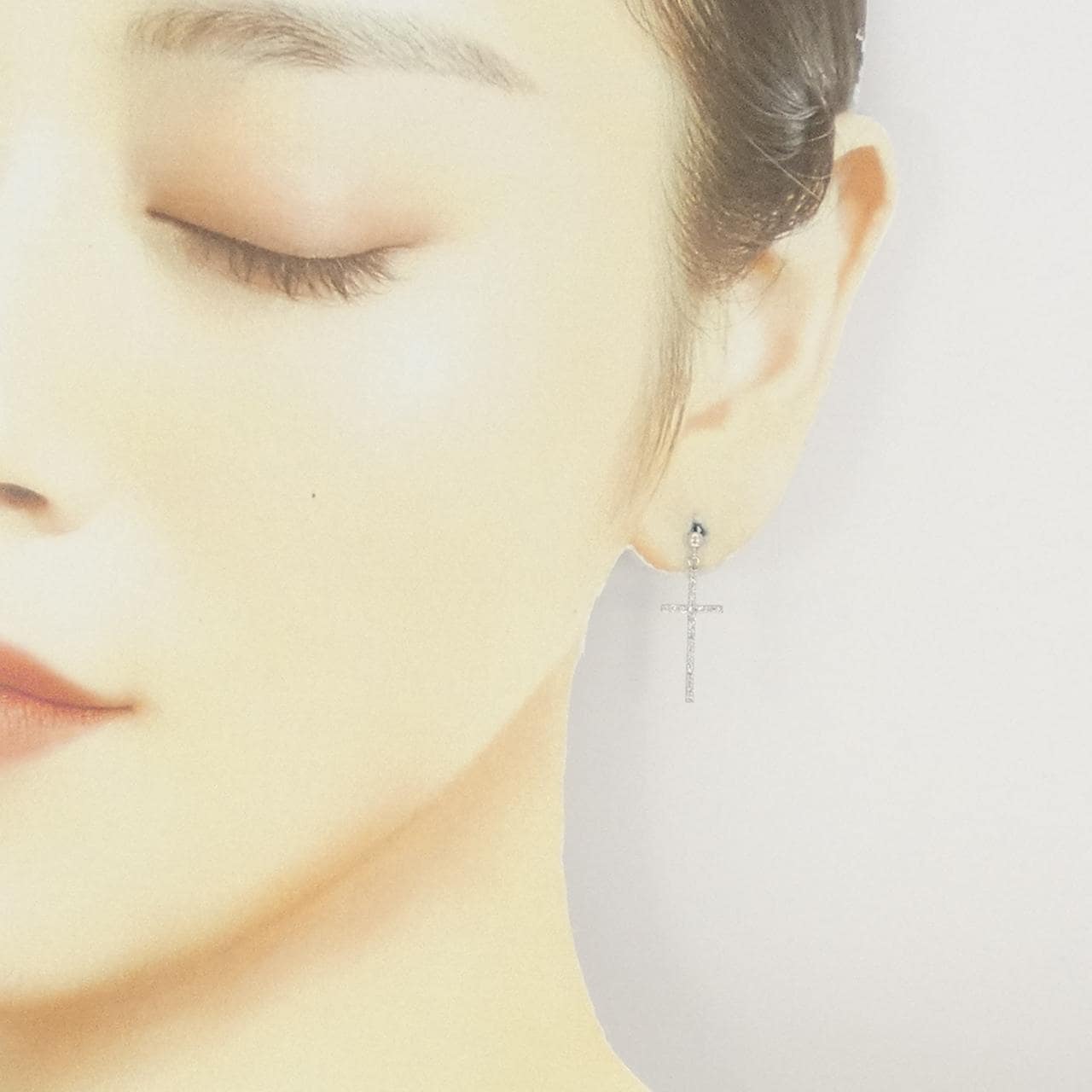 K18WG クロス ダイヤモンド ピアス 0.20CT