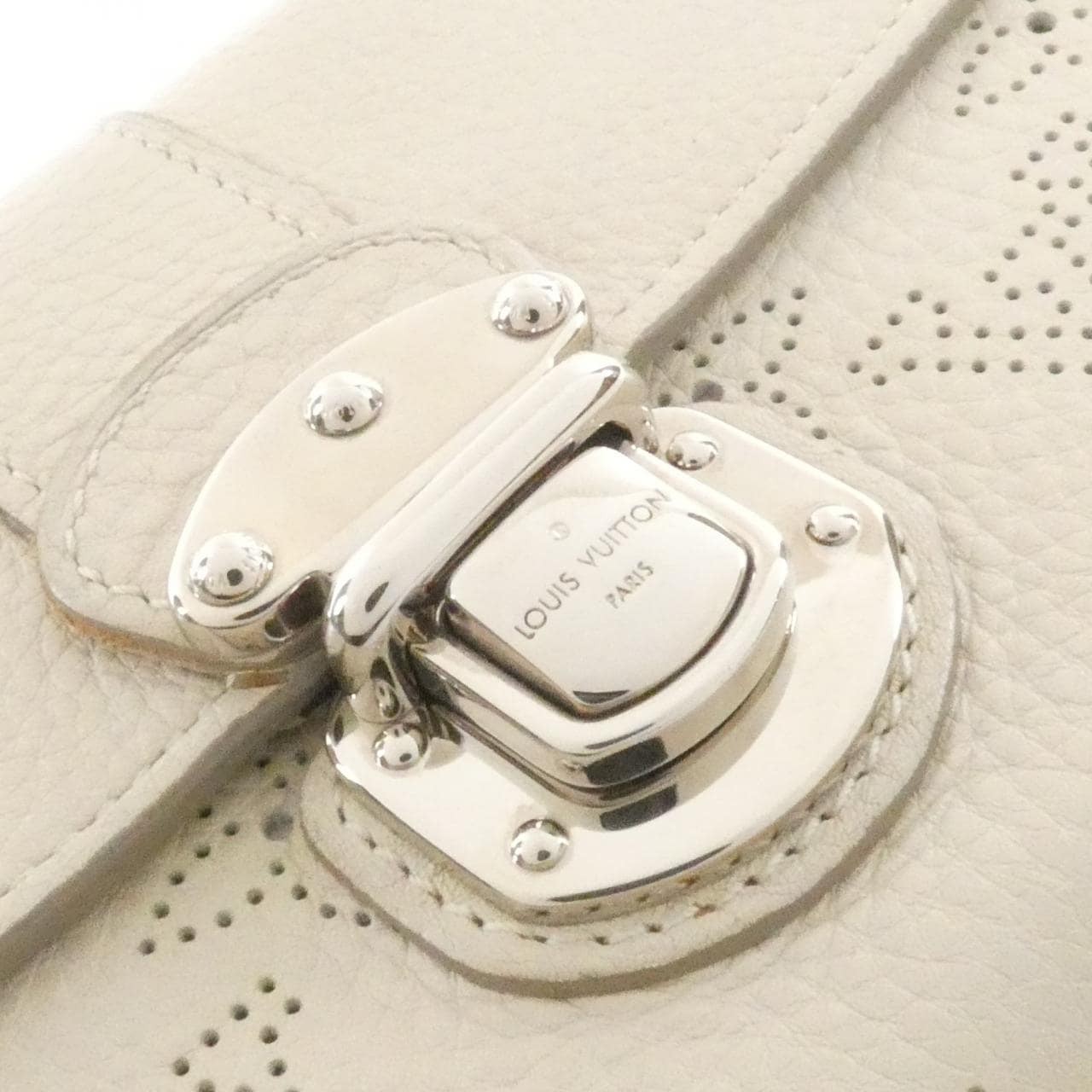 ルイヴィトン マヒナ ポルトフォイユ イリス M58159 財布