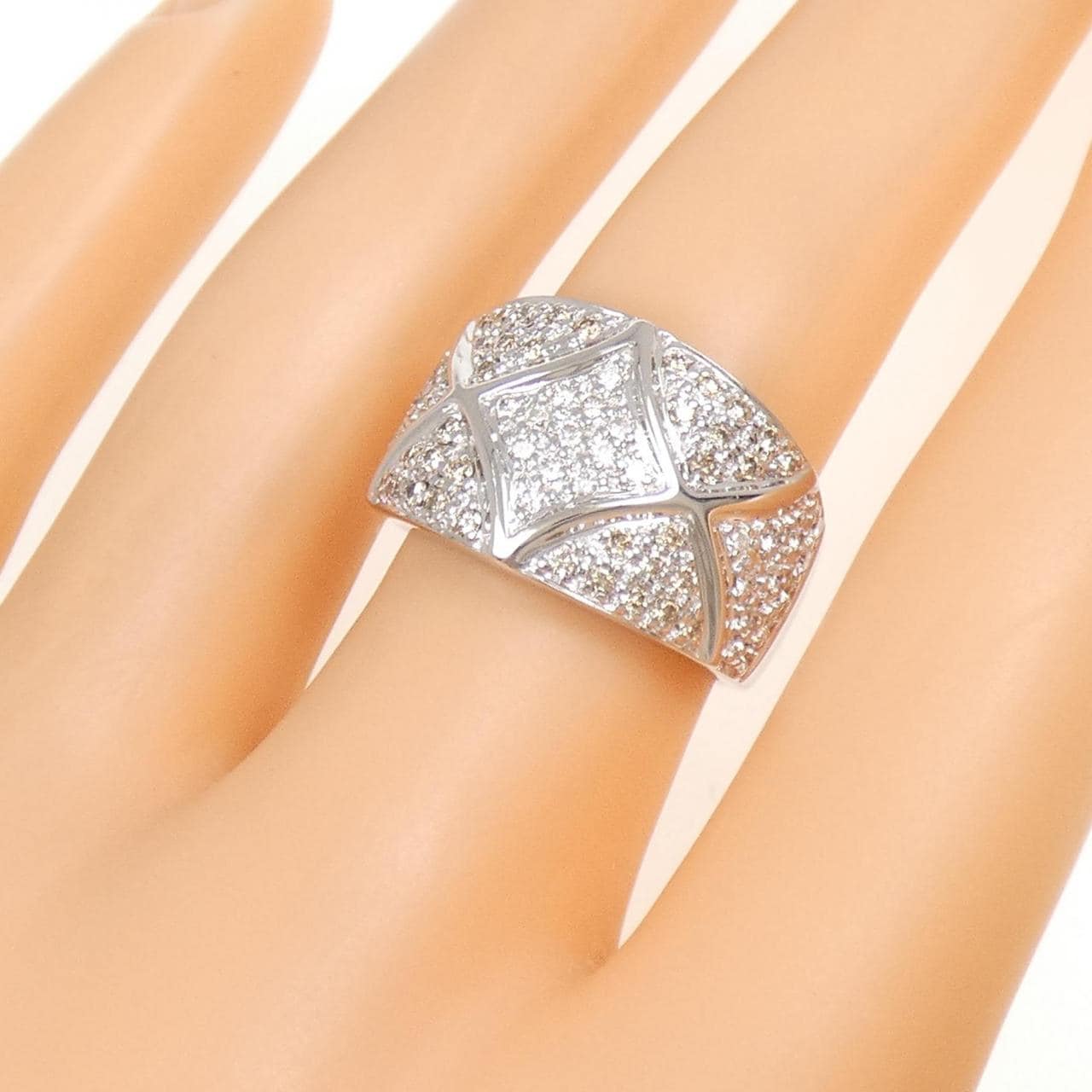 K18WG ダイヤモンド リング 0.75CT