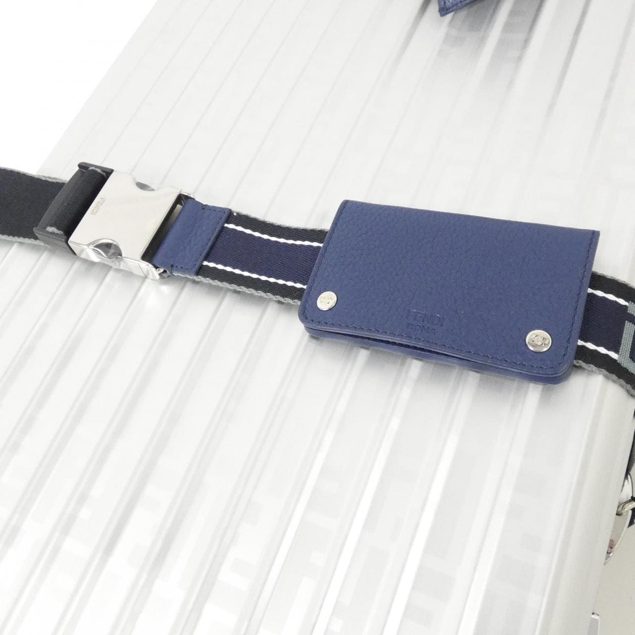 フェンディ 33L 7VV133 A5F6 キャリーバッグ