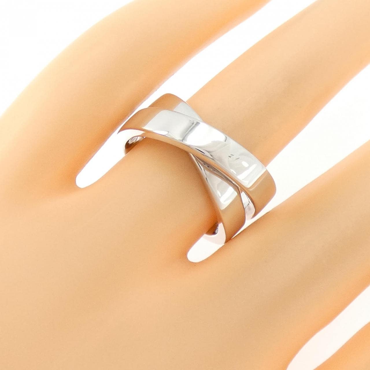 カルティエ パリ リング