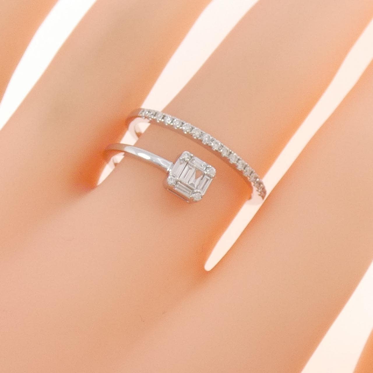 コルロフ ダイヤモンド リング 0.26CT