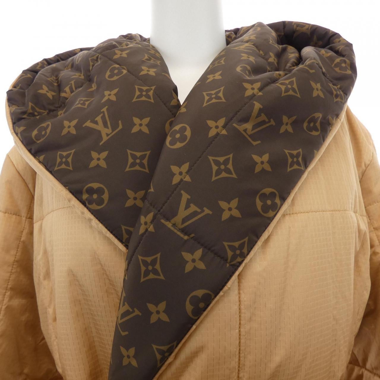 ルイヴィトン LOUIS VUITTON ロングピローパファーラップコート FNOW23E54 コート