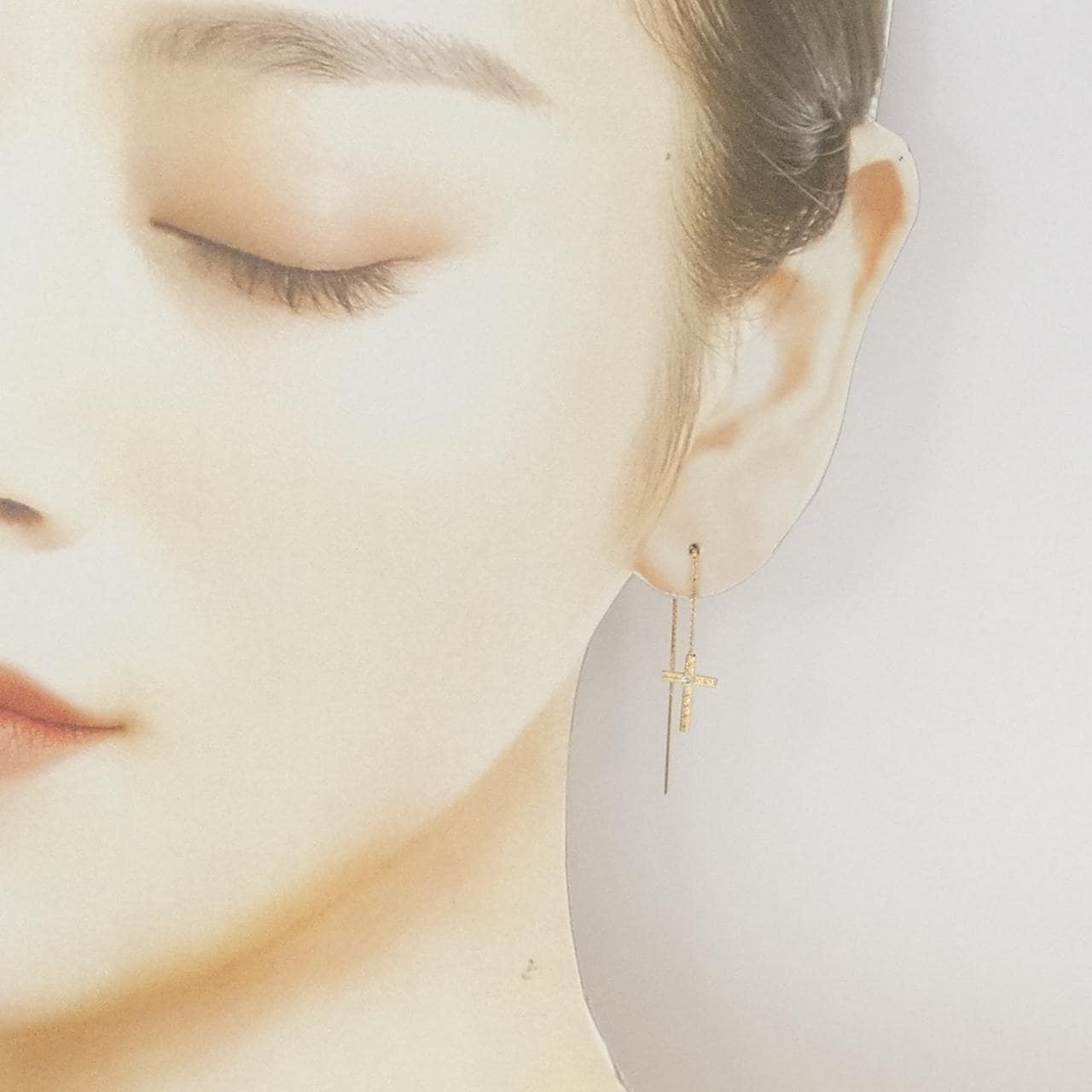 K18YG クロス ダイヤモンド ピアス