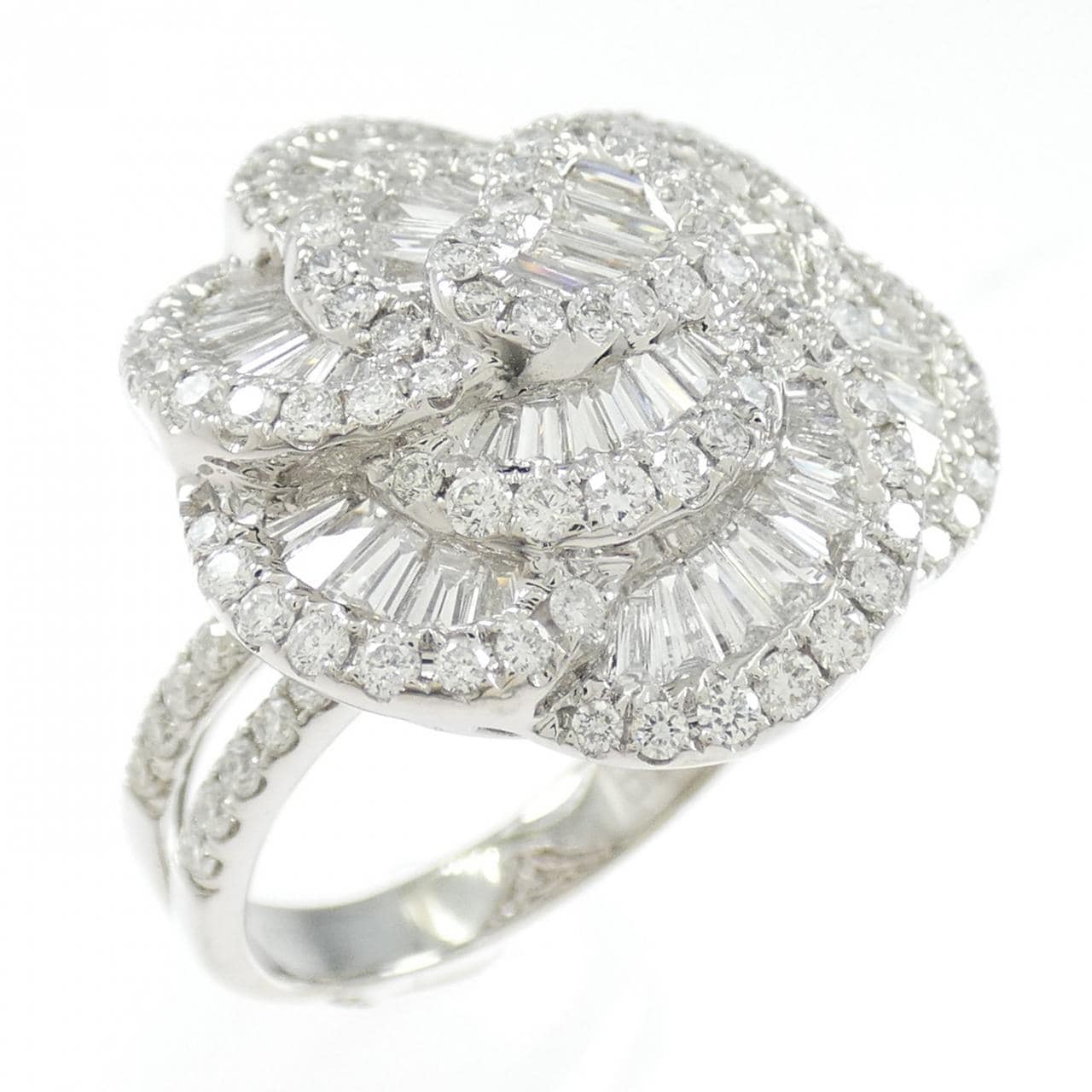 K18WG フラワー ダイヤモンド リング 2.49CT