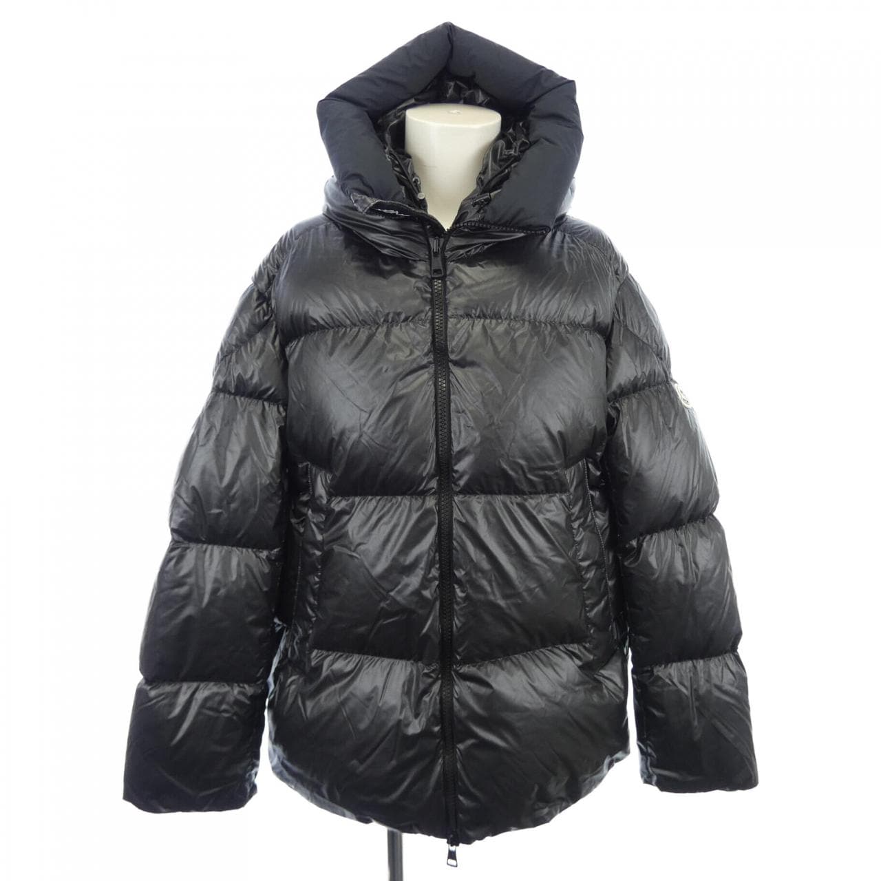 モンクレール MONCLER ダウンジャケット