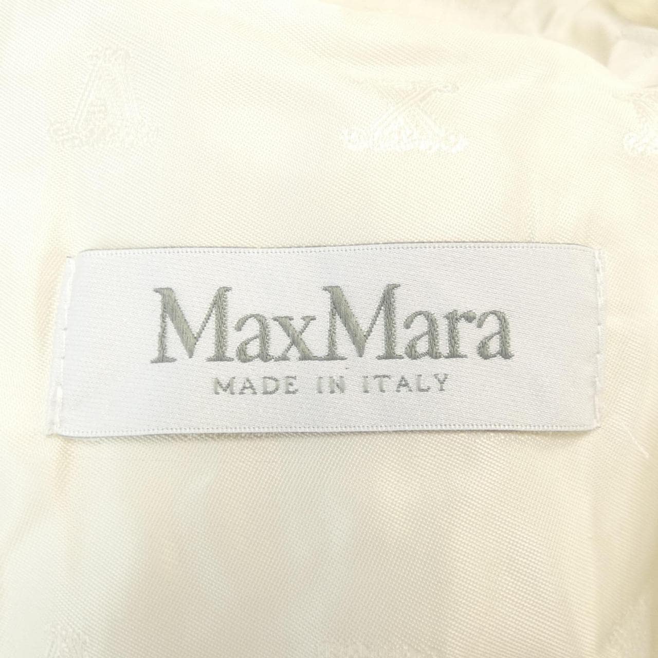 Max Mara马克斯·马拉角