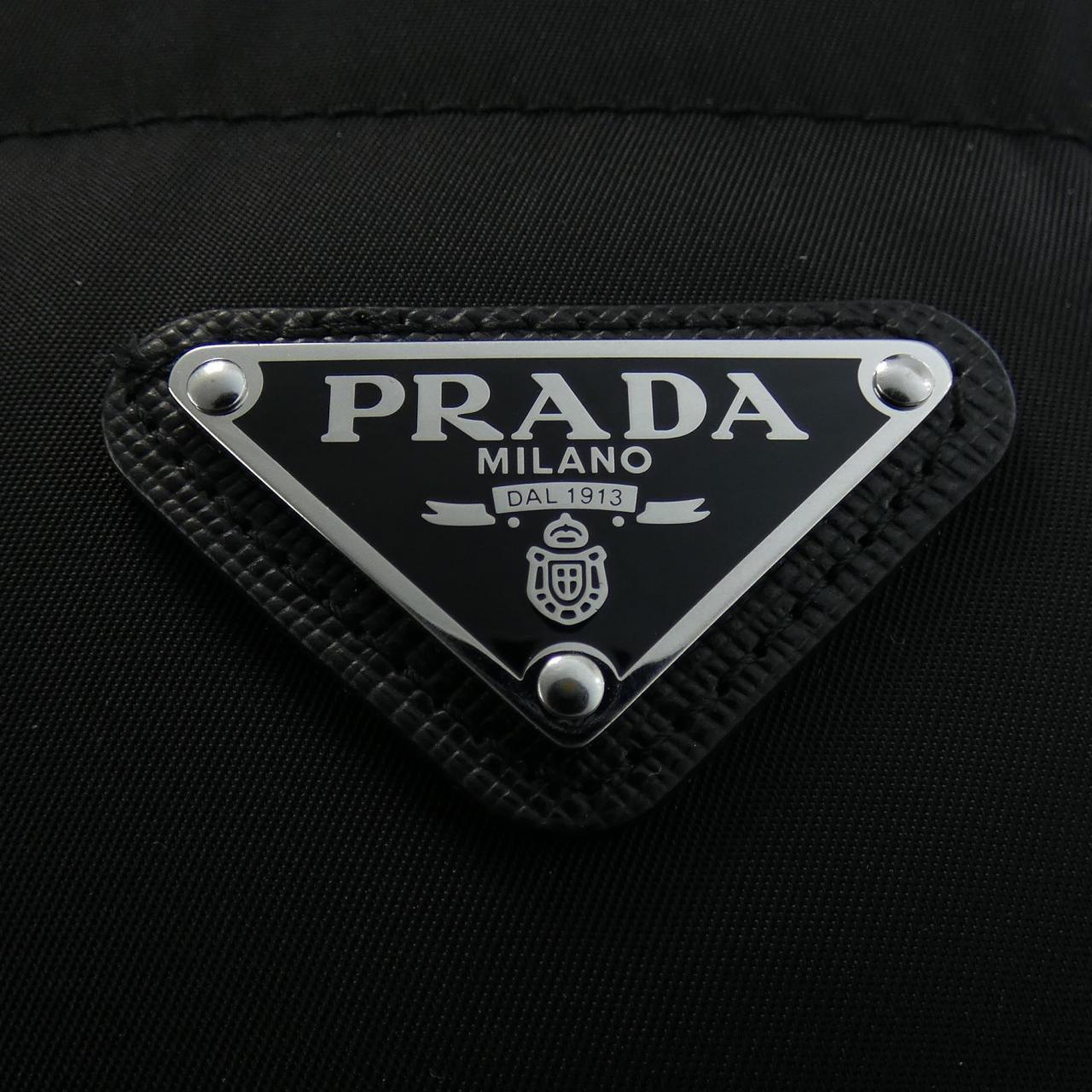 プラダ PRADA ダウンジャケット