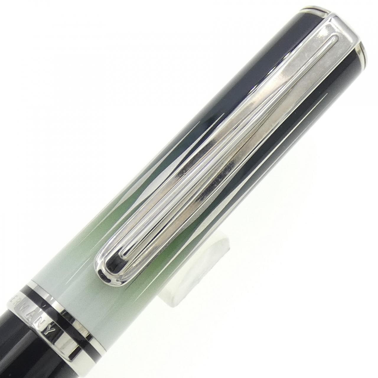 Pelikan Natural Beauty Series K640 Polar Light Ballpoint Pen