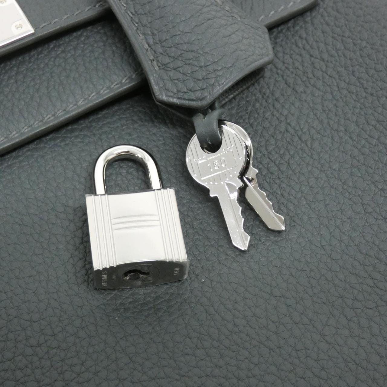 [Unused items] HERMES Kelly 28cm 030931CK bag