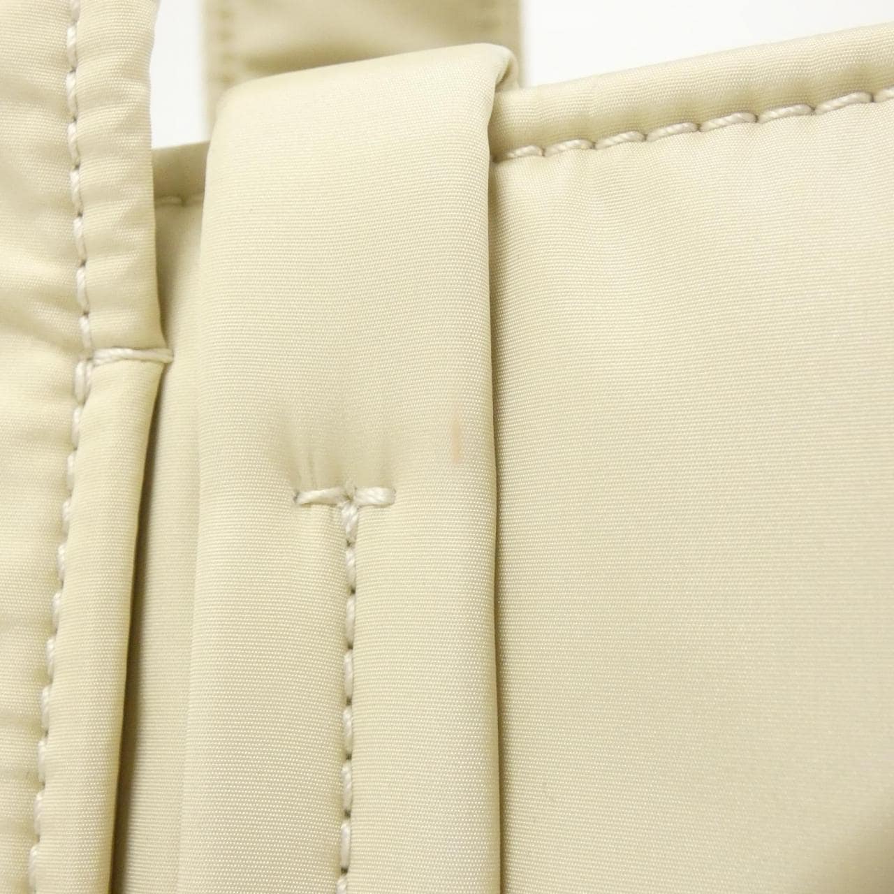 クロエ ウッディー ミディアム トート CHC23WS383 L41 バッグ