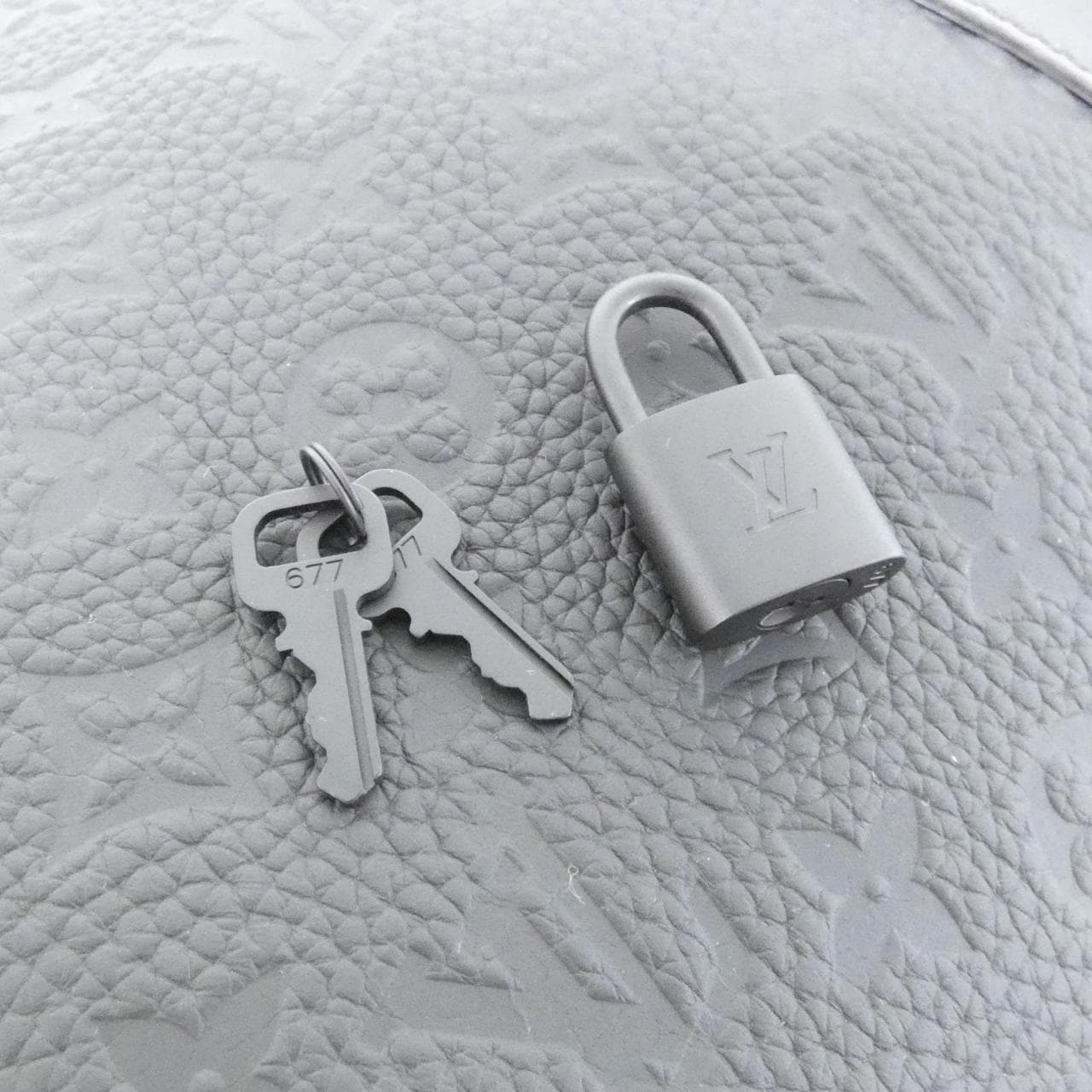 ルイヴィトン トリヨン モノグラム キーポル バンドリエール 50cm M59025 ボストンバッグ