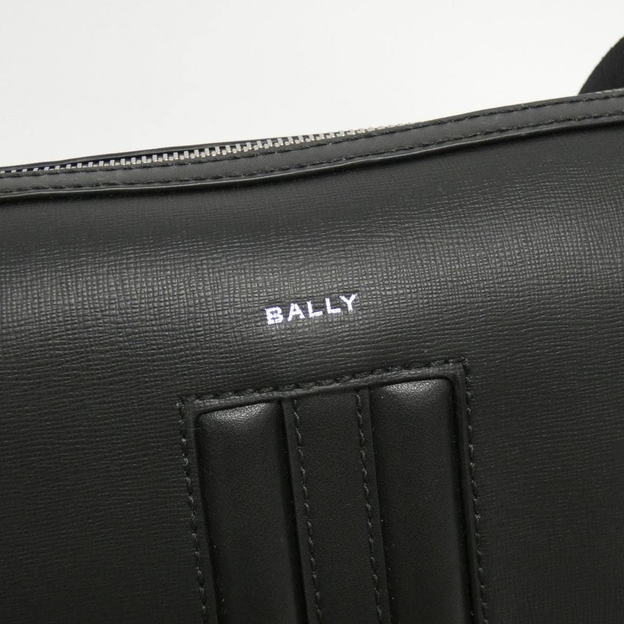 [BRAND NEW] Bally MYTHOS CROSS shoulder bag