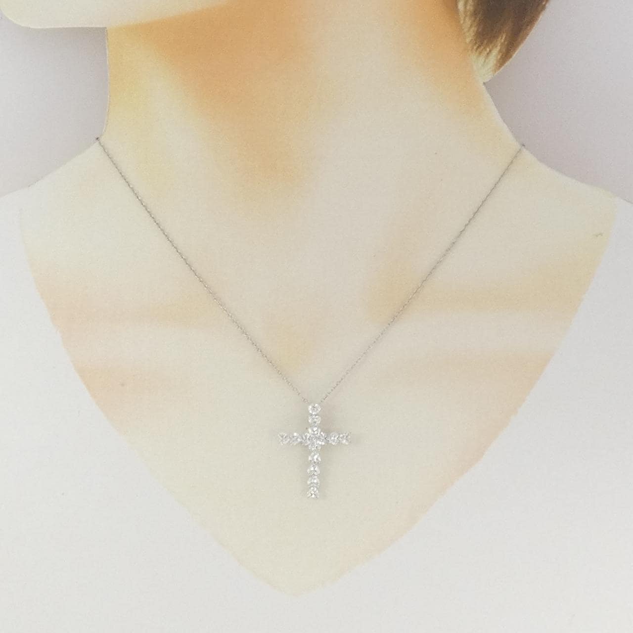 ハリーウィンストン ハートシェイプクロス ネックレス